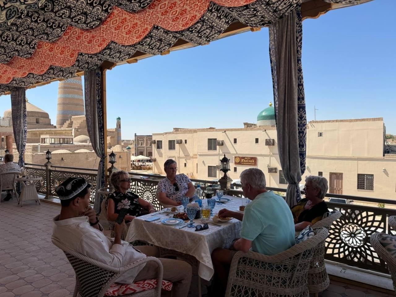 ホテル Khiva Minor エクステリア 写真